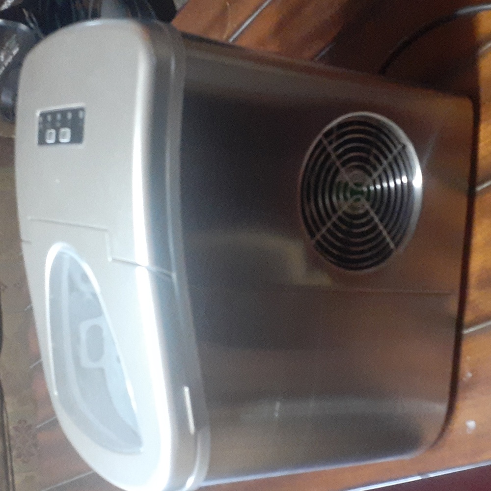 Cooks Essentials Portable Ice Maker - Picture 3 of 8